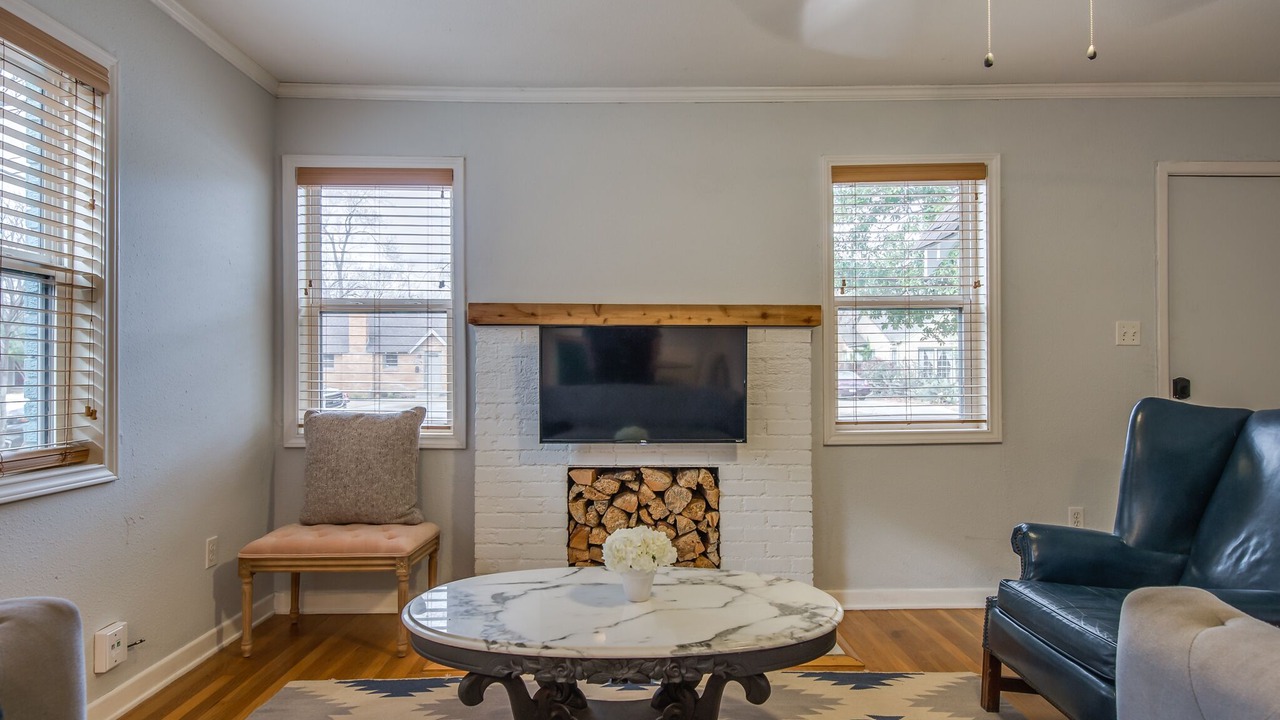 Photo of Livingroom in Tech Terrace