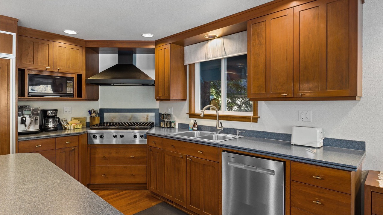 Photo of Kitchen in Skykomish