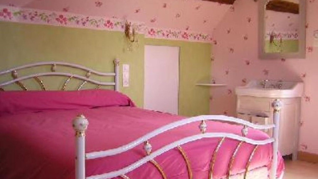 Photo of Bedroom in Cheronvilliers