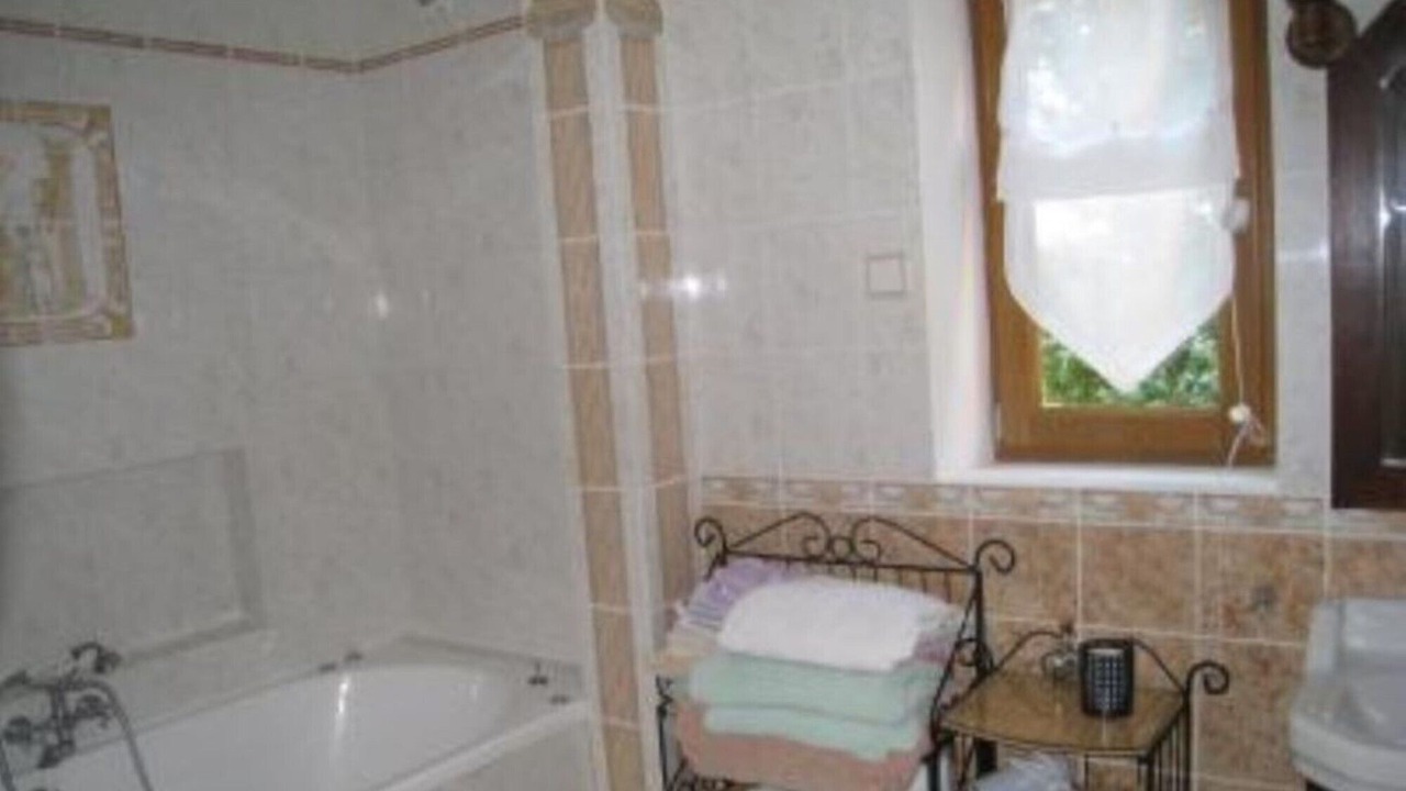 Photo of Bathroom in Cheronvilliers