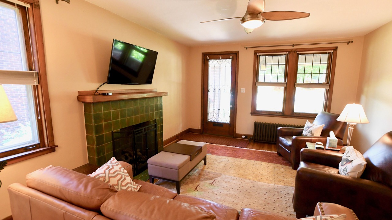 Photo of Livingroom in Point Breeze North