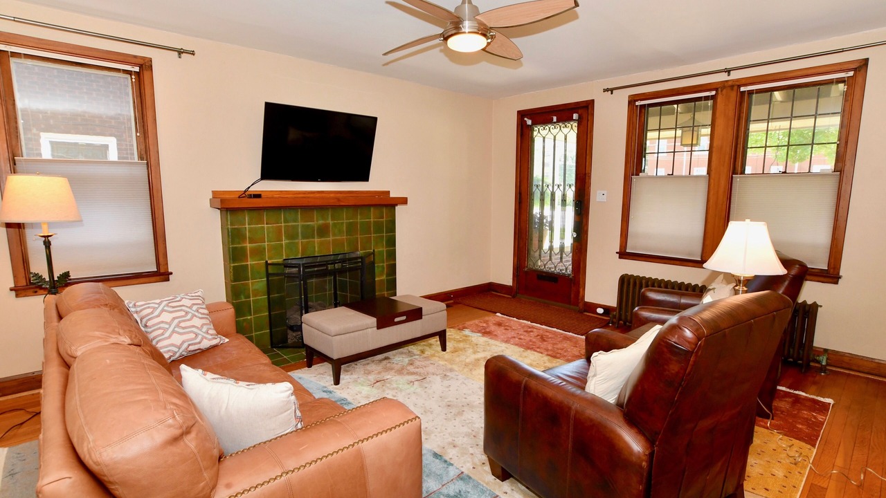 Photo of Livingroom in Point Breeze North