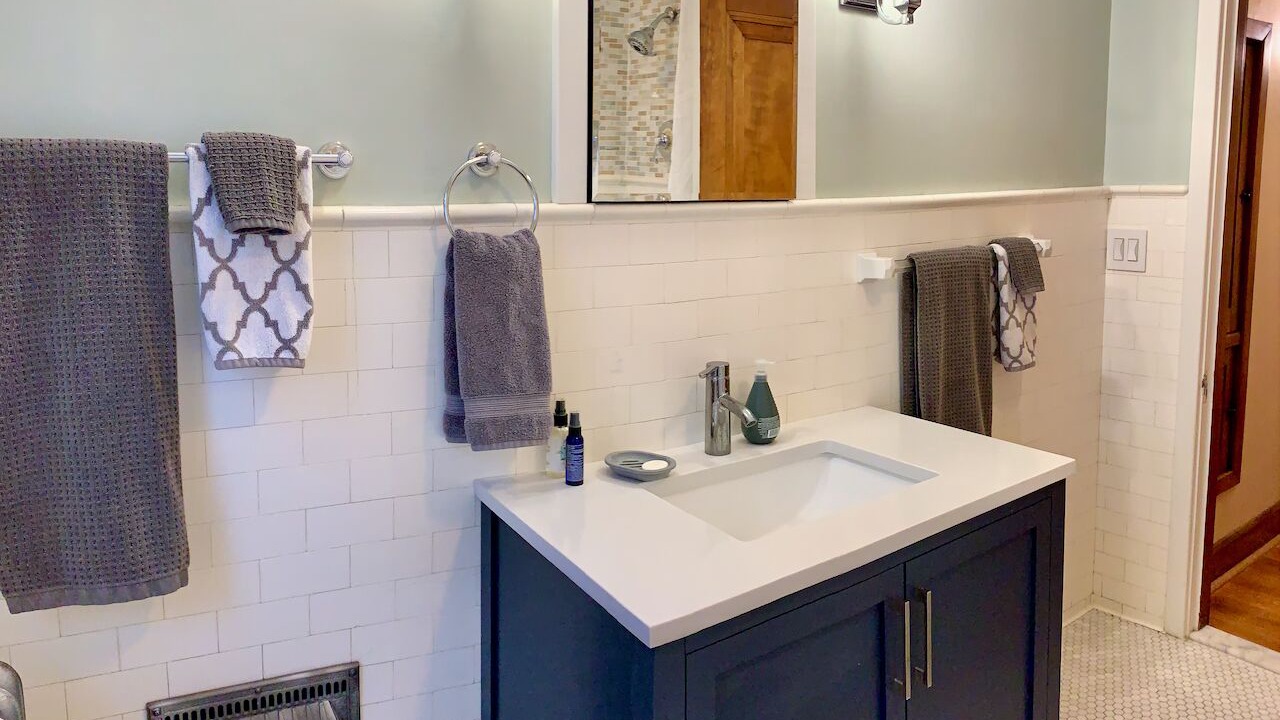 Photo of Bathroom in Point Breeze North