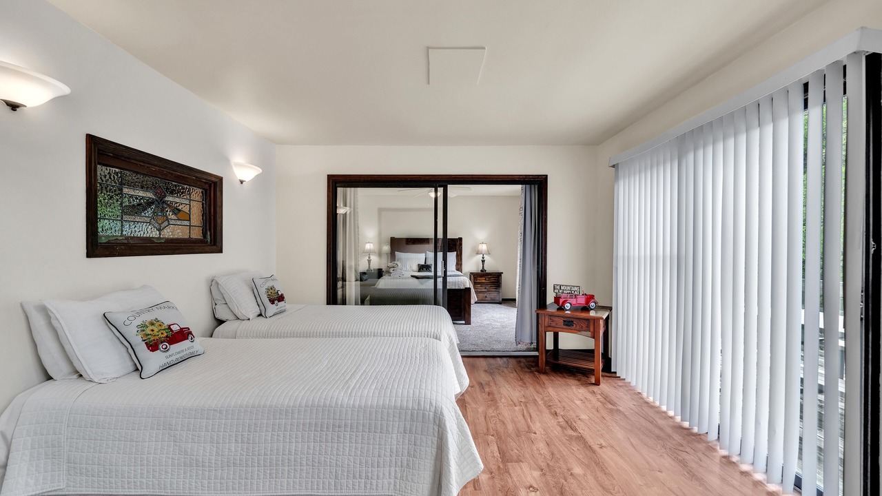 Photo of Bedroom in Ellijay