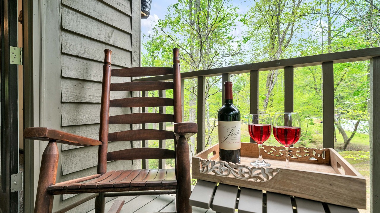 Photo of Patio Balcony in Ellijay