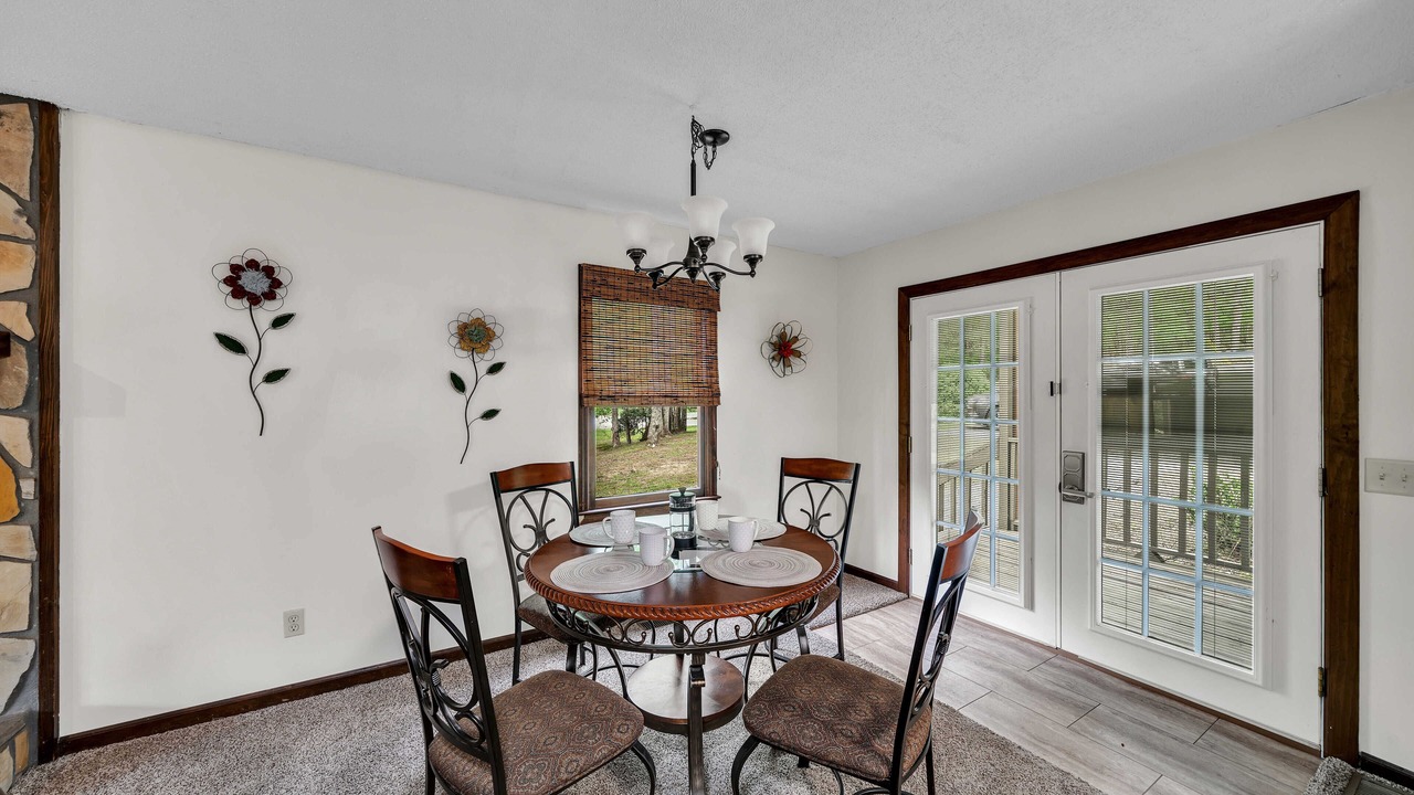 Photo of Livingroom in Ellijay