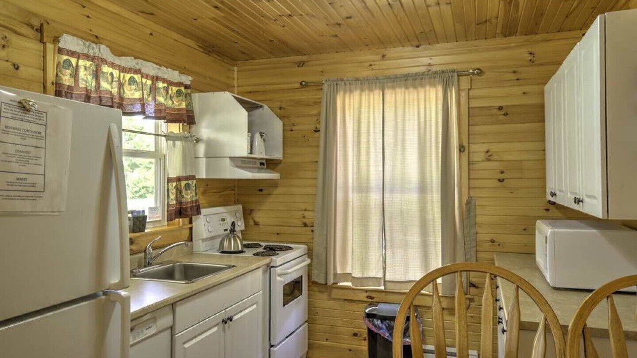 Photo of Kitchen in French River