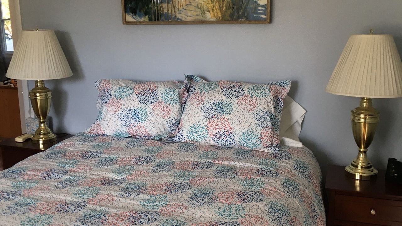 Photo of Bedroom in Saunderstown