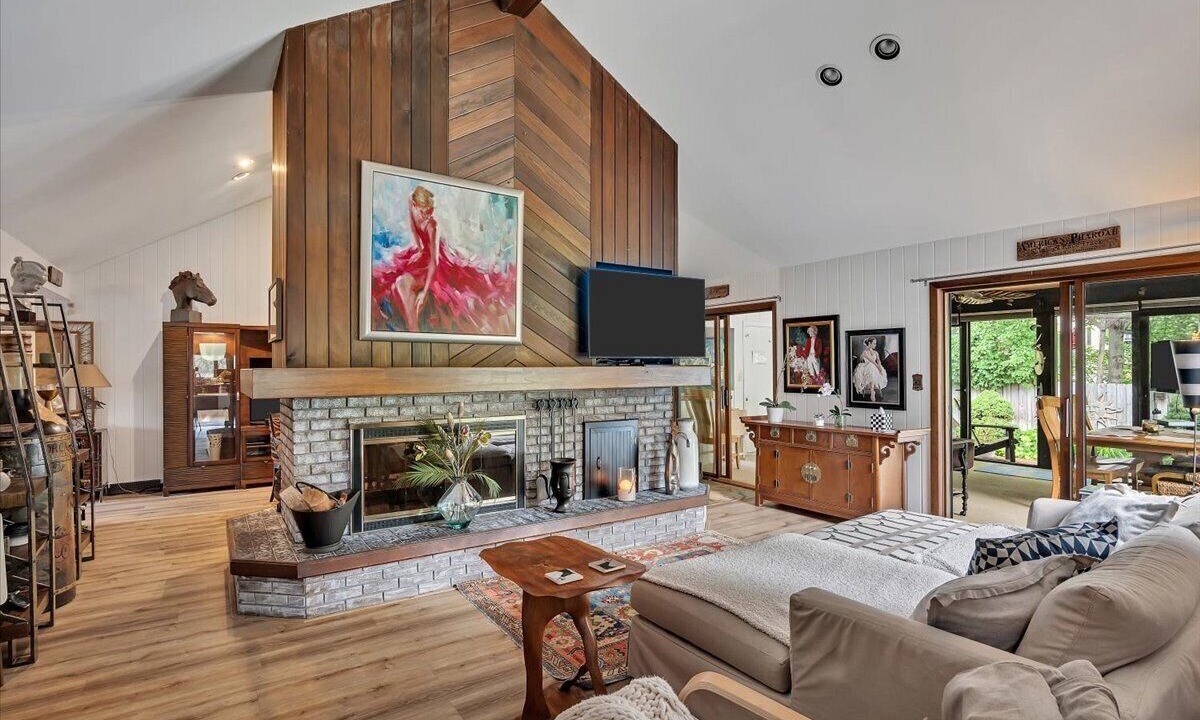 Photo of Bedroom in Saratoga Springs