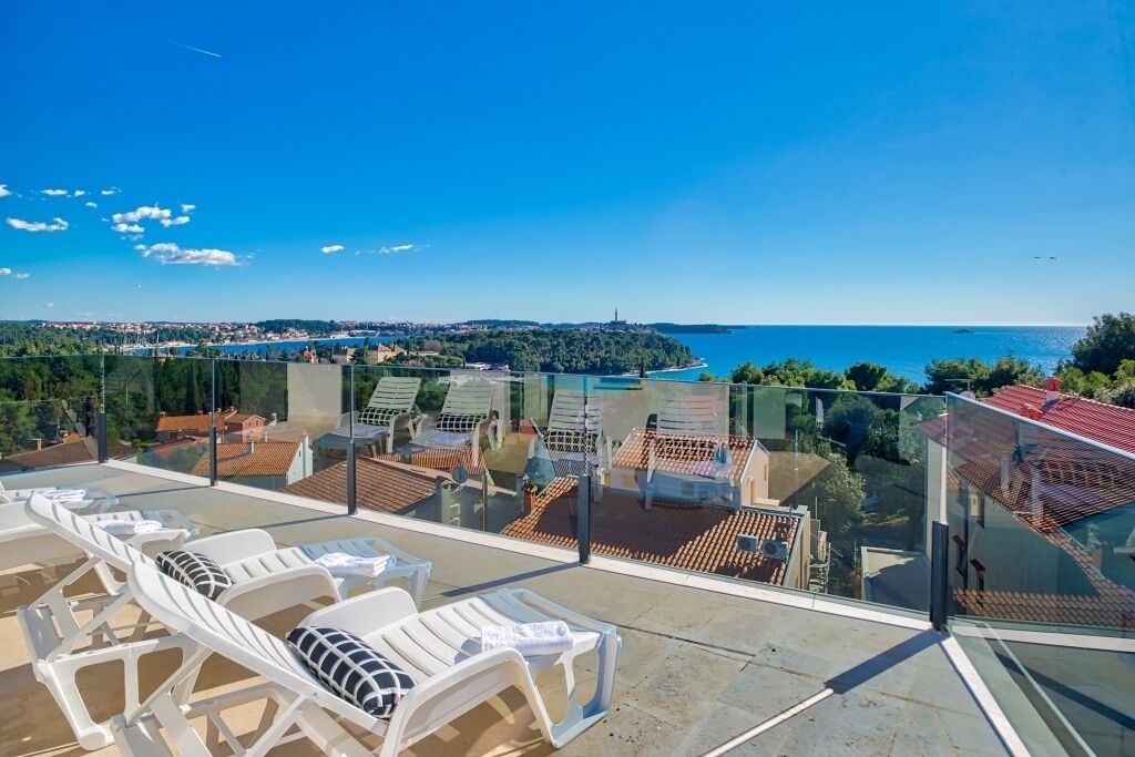 Photo of Patio Balcony in Borik