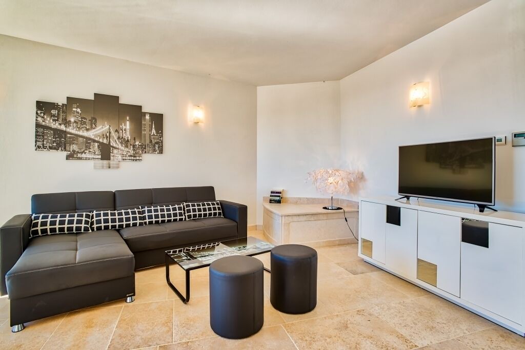 Photo of Livingroom in Borik