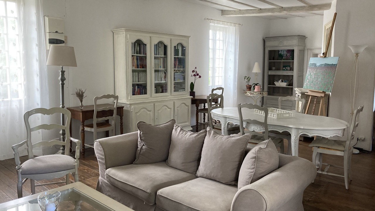 Photo of Livingroom in Sainte-Foy-de-Longas