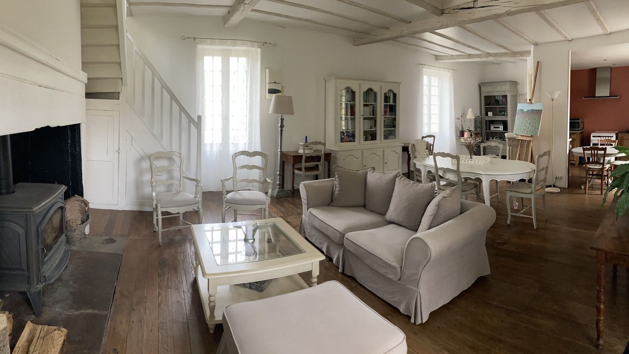 Photo of Livingroom in Sainte-Foy-de-Longas