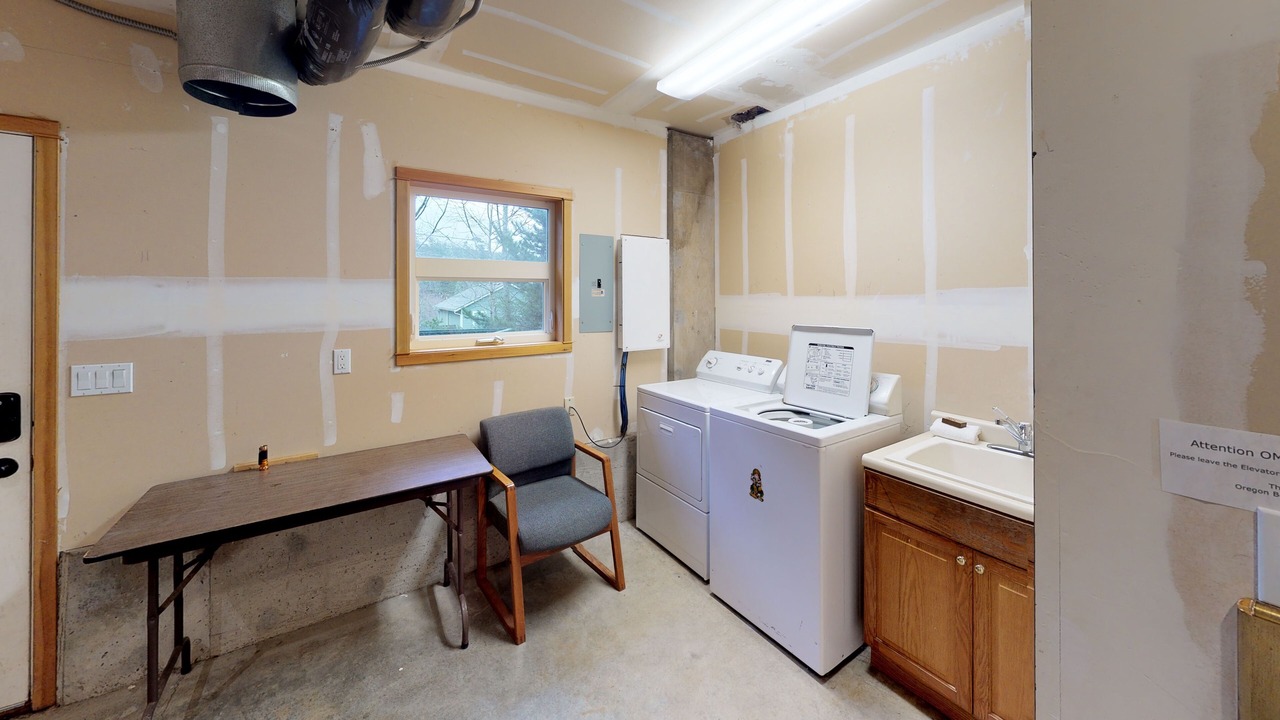 Photo of Bedroom in Gleneden Beach
