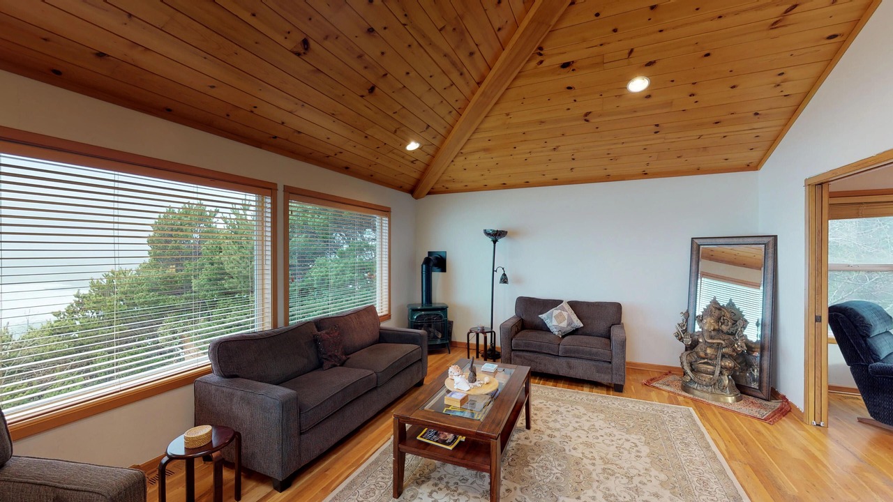 Photo of Livingroom in Gleneden Beach