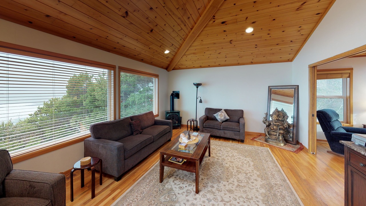 Photo of Livingroom in Gleneden Beach