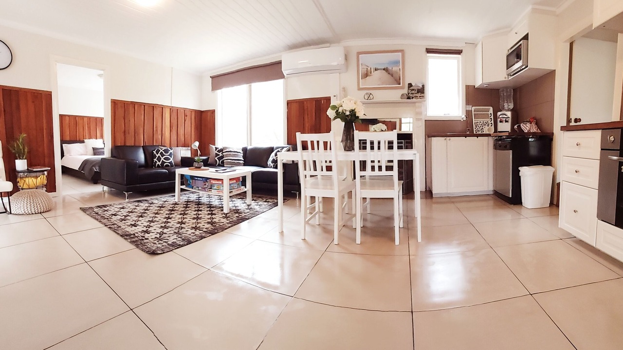 Photo of Others in The Honeysuckles