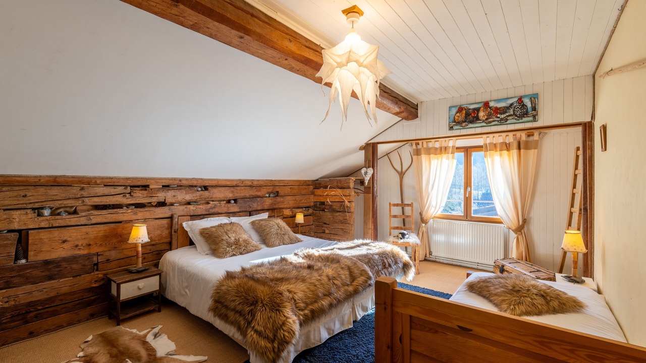 Photo of Bedroom in Thones