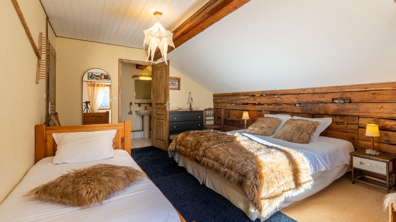 Photo of Bedroom in Thones