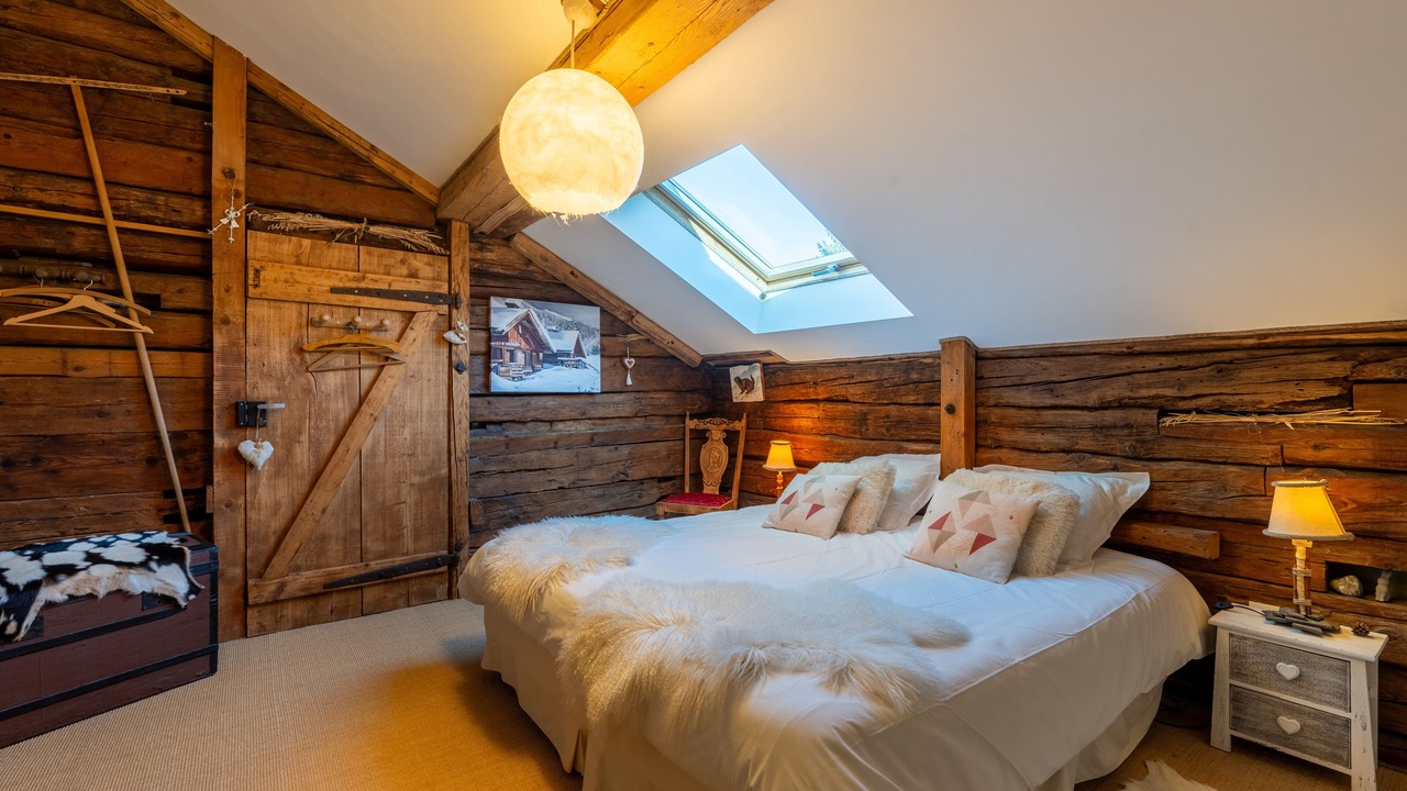 Photo of Bedroom in Thones