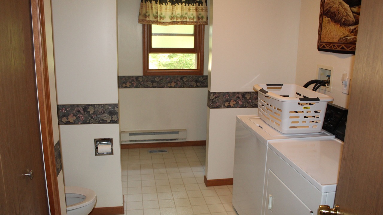 Photo of Bathroom in Alger