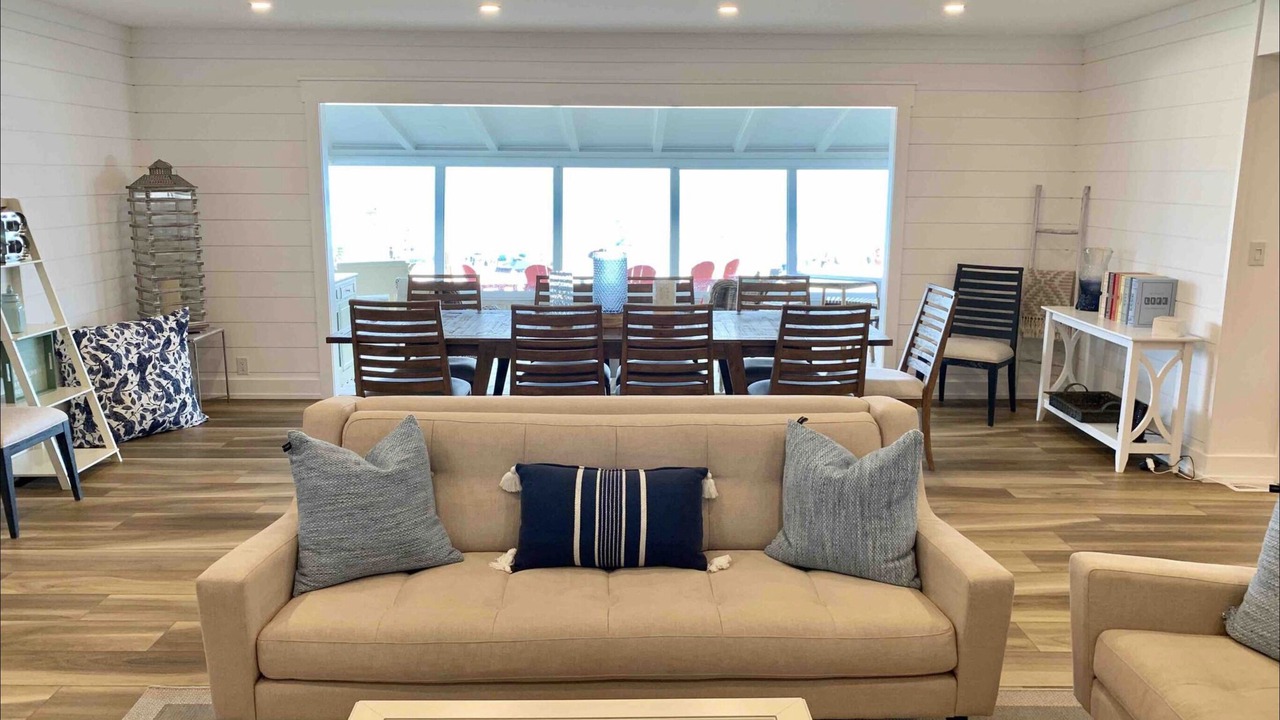 Photo of Livingroom in Crystal Beach