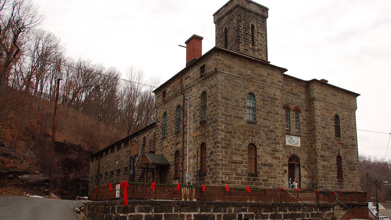 Photo of Others in Ashfield