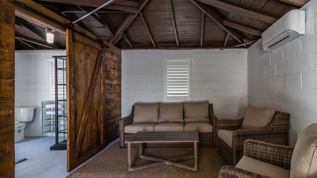 Photo of Livingroom in Davis Islands