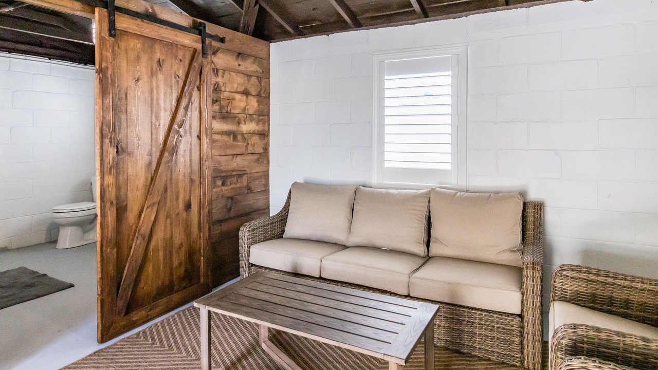 Photo of Livingroom in Davis Islands