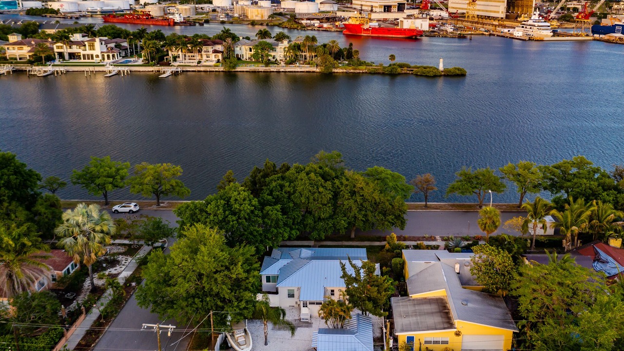 Photo of Outdoor in Davis Islands