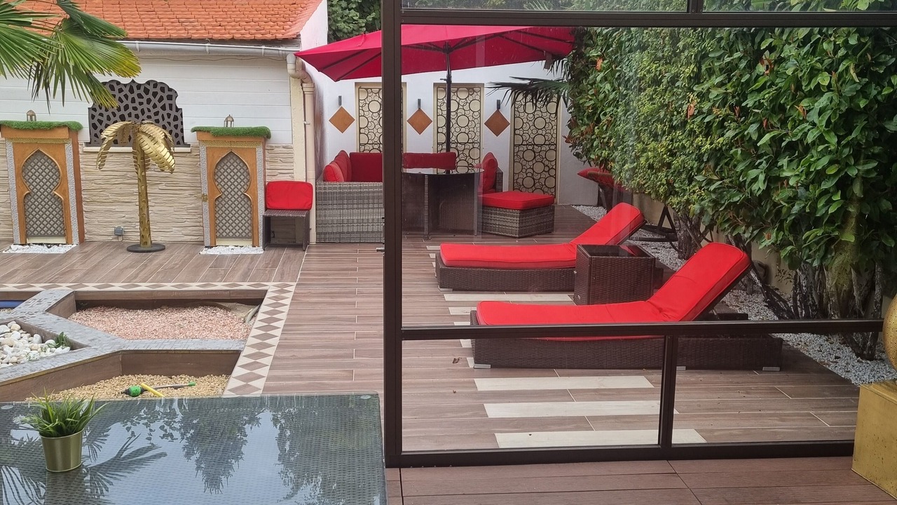 Photo of Patio Balcony in Paray-Vieille-Poste
