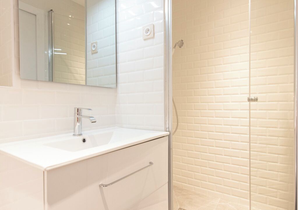 Photo of Bathroom in Vivienne