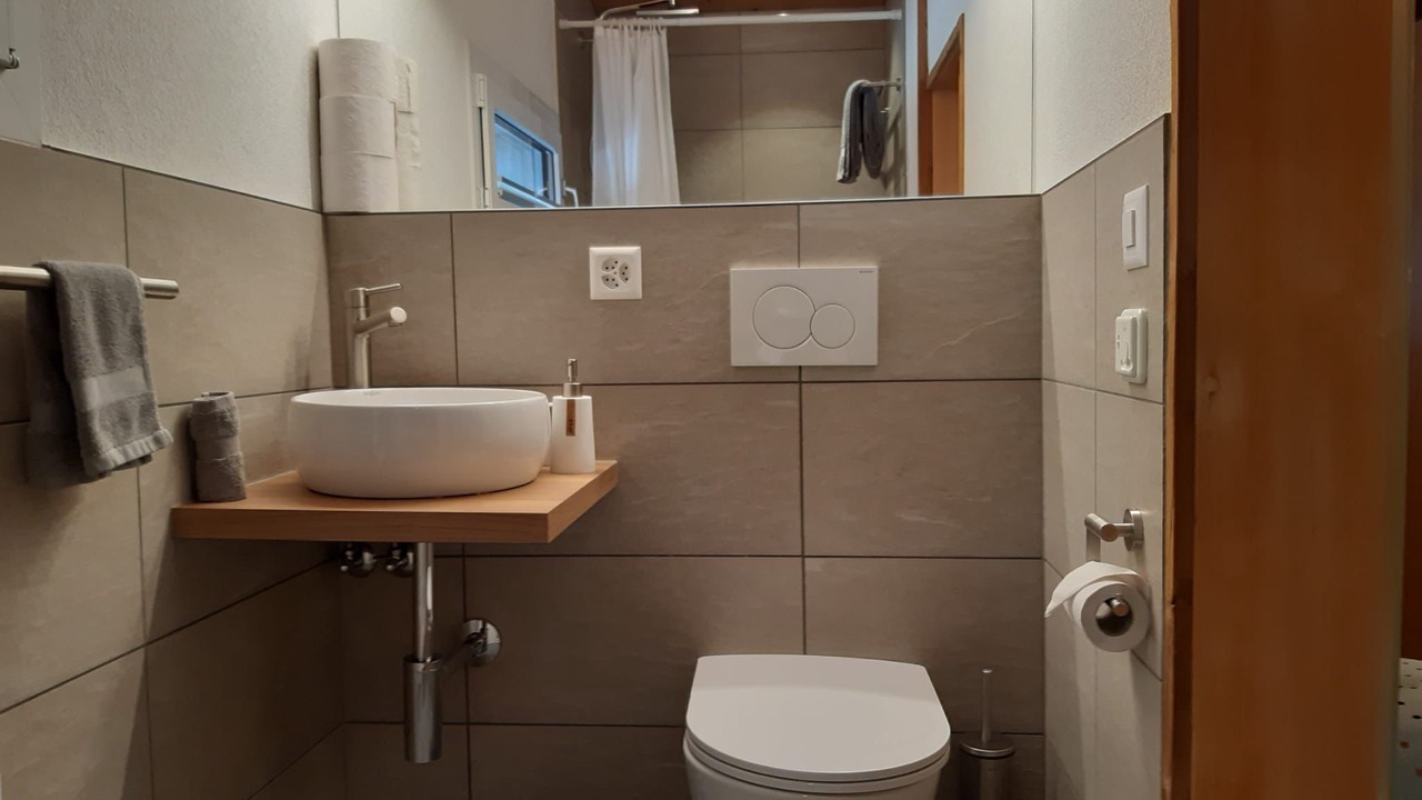 Photo of Bathroom in Gadmen