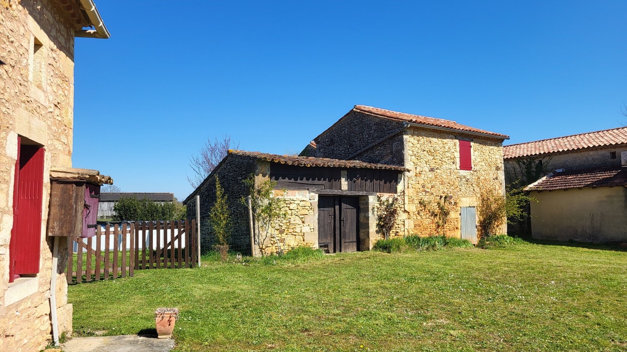 Photo of Outdoor in Blanquefort-sur-Briolance