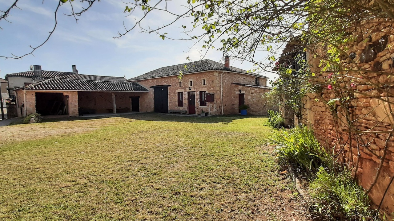 Photo of Outdoor in Blanquefort-sur-Briolance