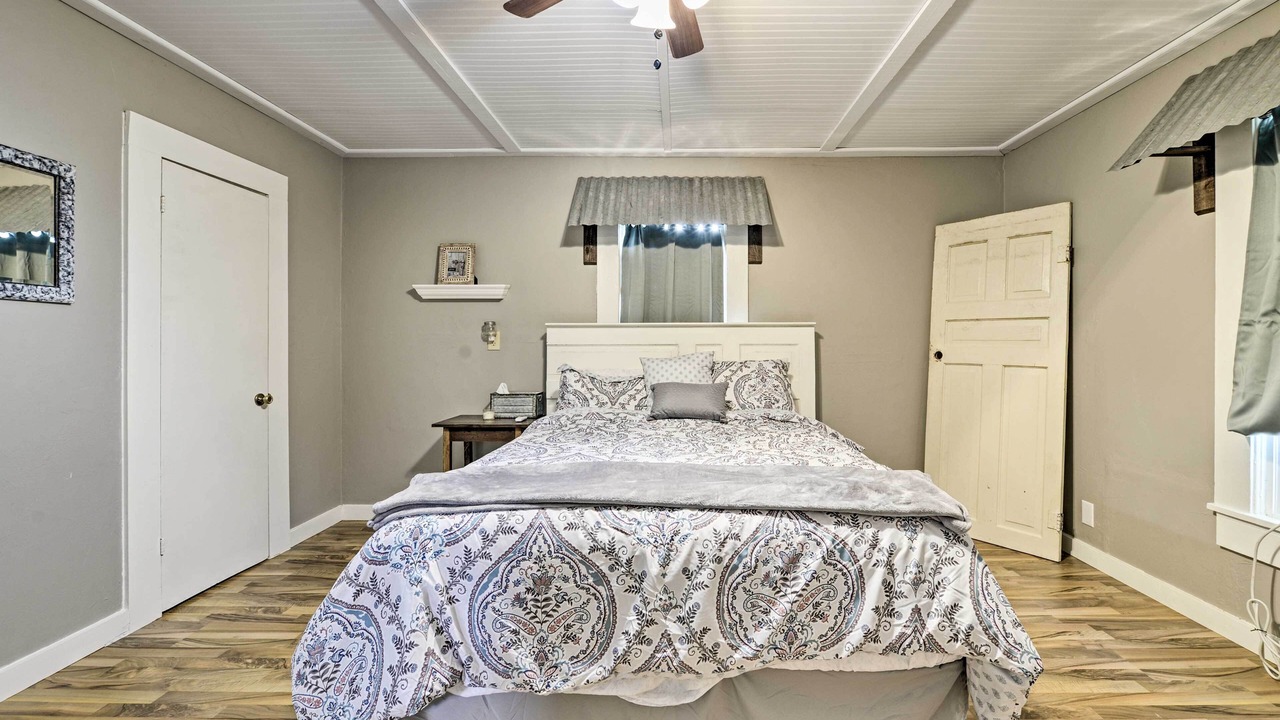 Photo of Bedroom in McLennan County