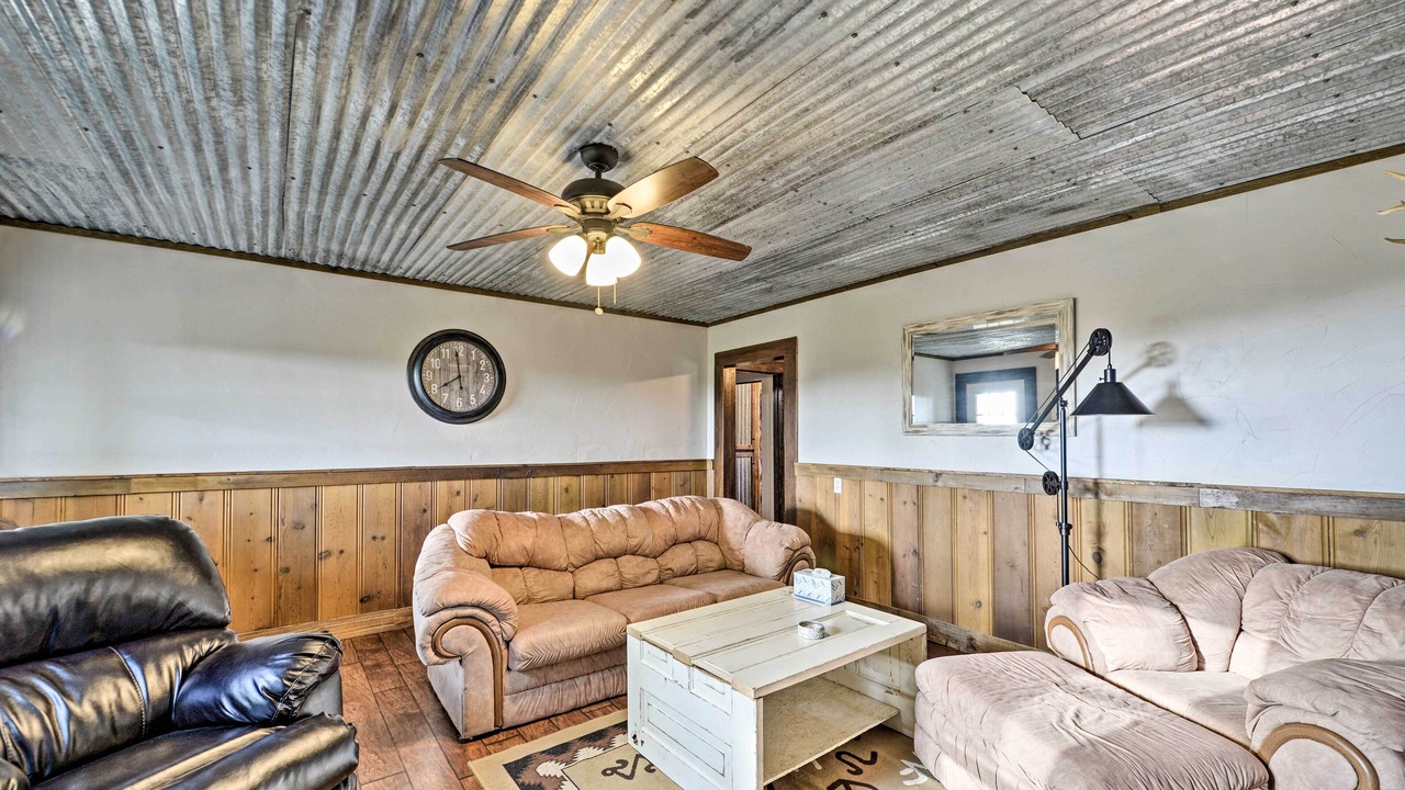 Photo of Livingroom in McLennan County