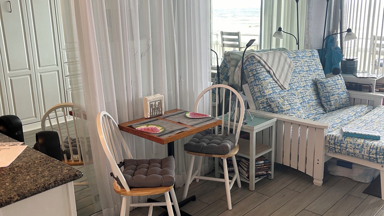 Photo of Livingroom in Rockefeller Heights