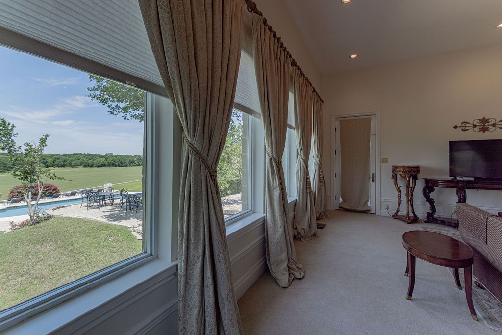 Photo of Outdoor in Manor
