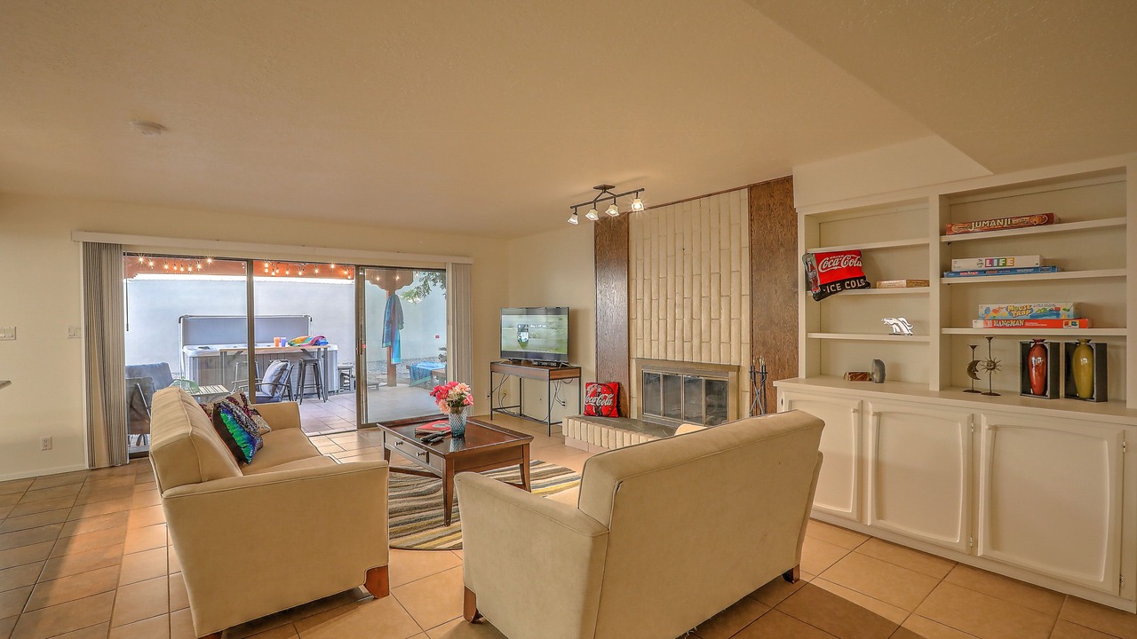 Photo of Livingroom in Loma Del Rey