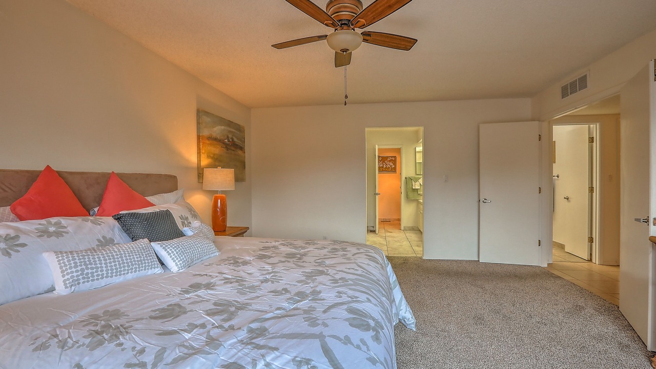 Photo of Bedroom in Loma Del Rey