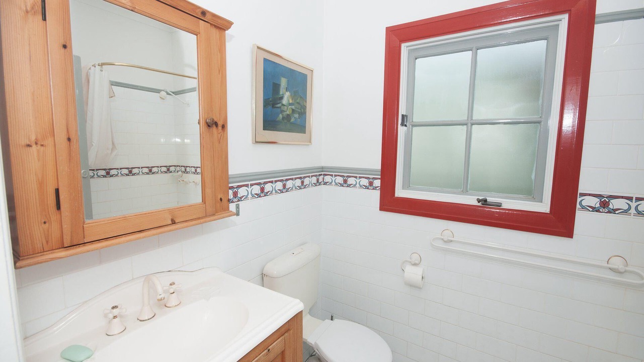 Photo of Bathroom in Tea Gardens