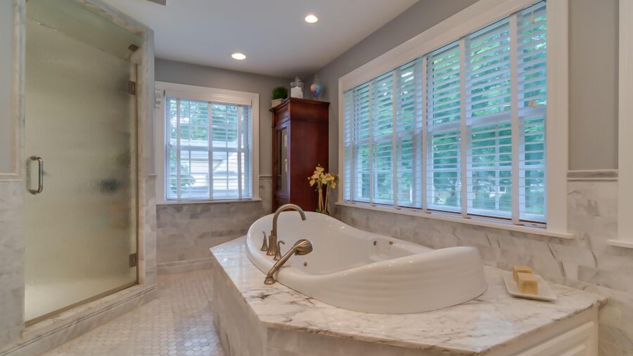 Photo of Bathroom in West Washington