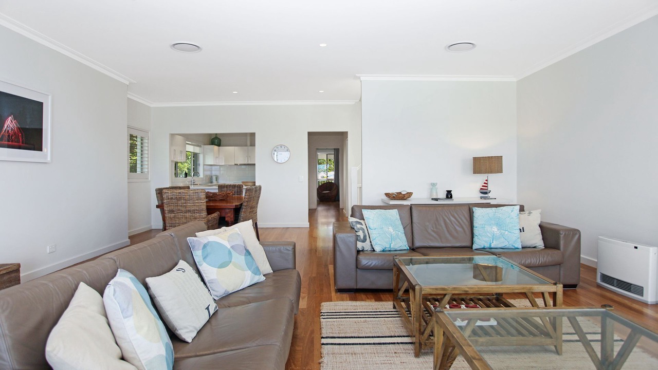 Photo of Livingroom in Hawks Nest