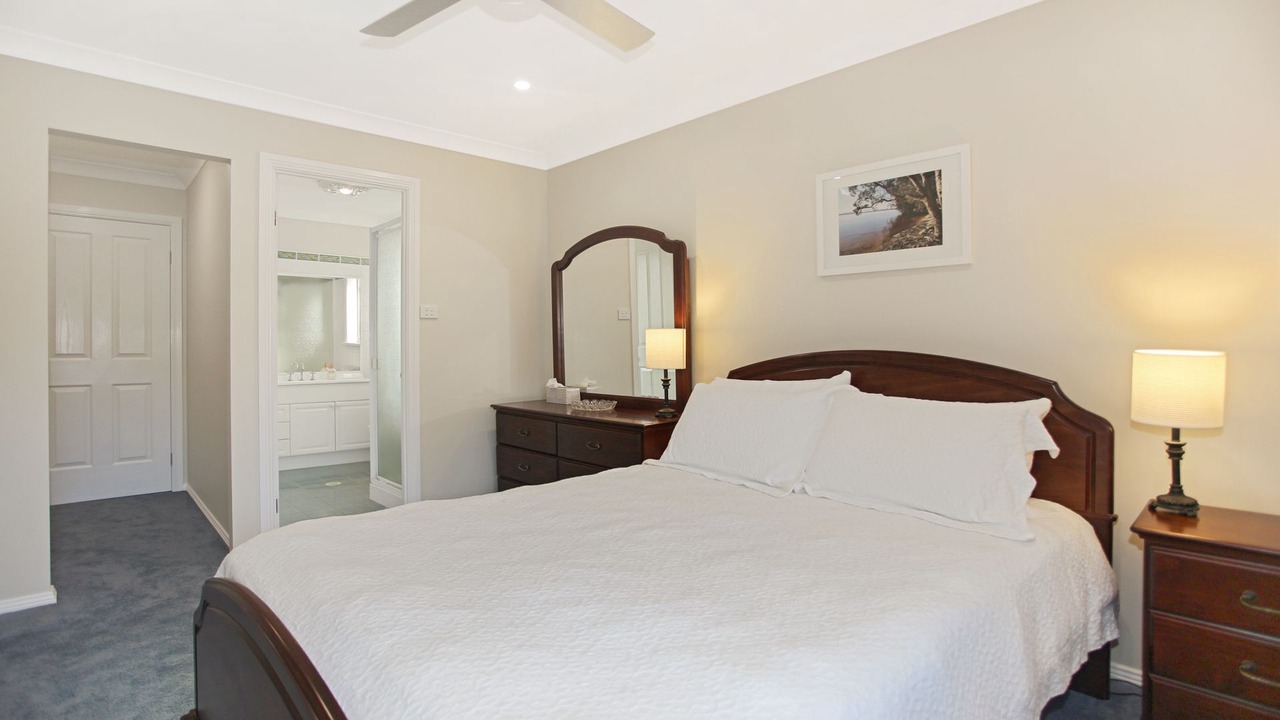 Photo of Bedroom in Hawks Nest