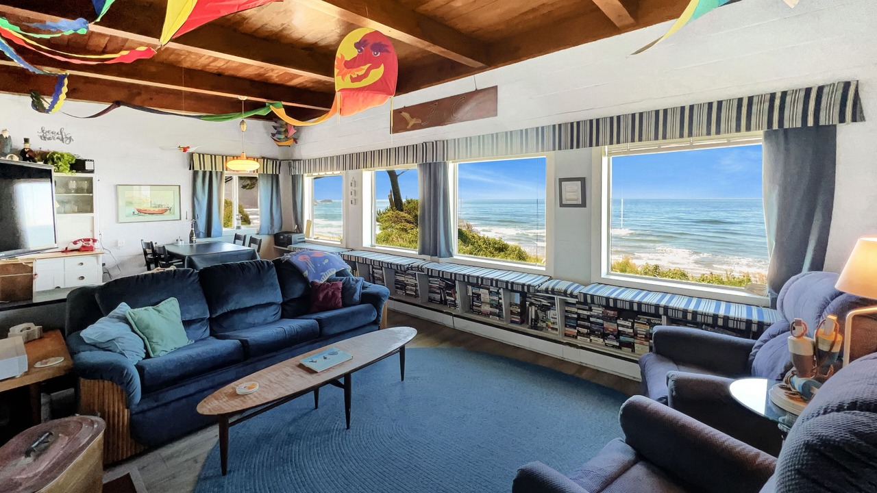 Photo of Livingroom in Arch Cape