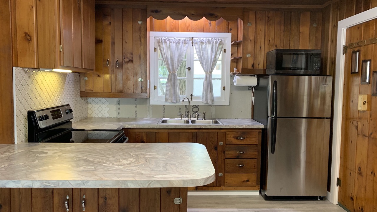 Photo of Kitchen in Higgins Lake