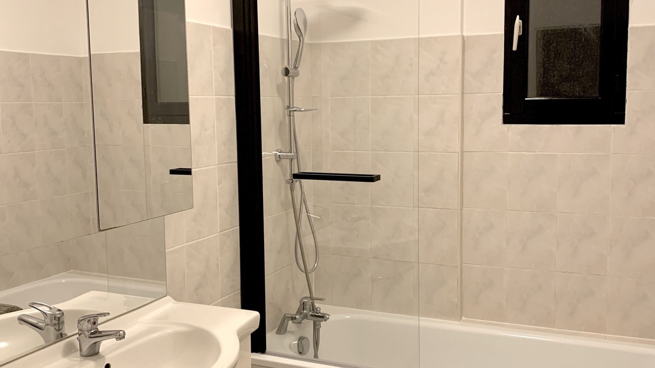 Photo of Bathroom in Le Cres