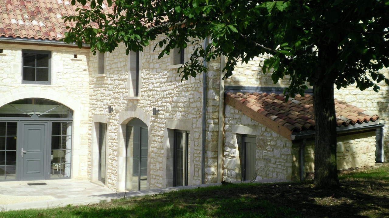 Photo of Outdoor in Jayac