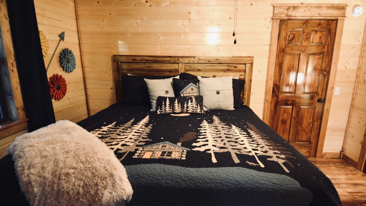 Photo of Bedroom in Broken Bow